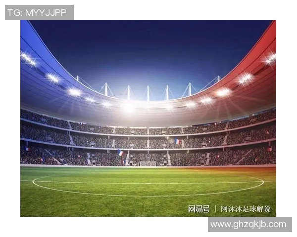 重庆足球队与广州足球队赛后复盘分析双方战术意识与表现差异